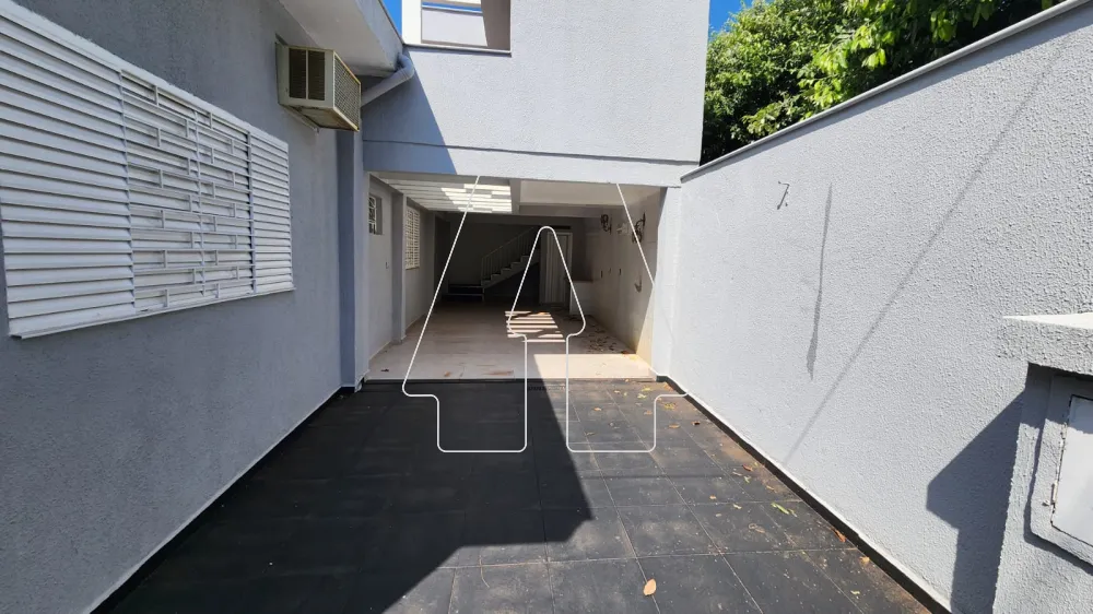 Comprar Casa / Residencial em Ara&ccedil;atuba R$ 790.000,00 - Foto 3