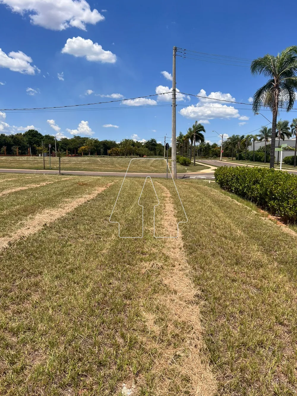 Comprar Terreno / Condom&iacute;nio em Ara&ccedil;atuba R$ 400.000,00 - Foto 4