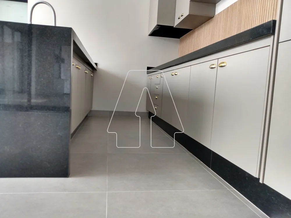 Comprar Casa / Condom&iacute;nio em Ara&ccedil;atuba R$ 1.650.000,00 - Foto 5