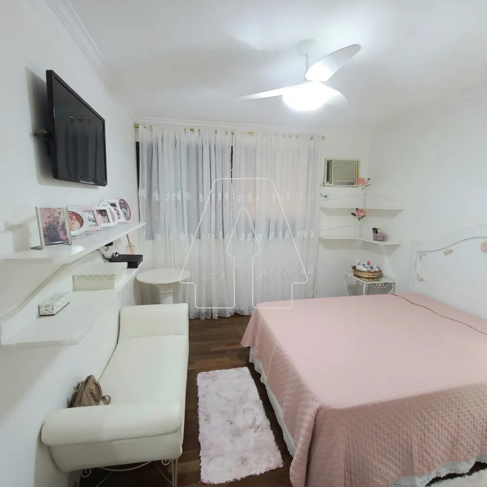 Alugar Apartamento / Padr&atilde;o em Ara&ccedil;atuba R$ 4.500,00 - Foto 16