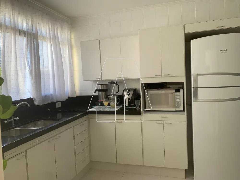 Alugar Apartamento / Padr&atilde;o em Ara&ccedil;atuba R$ 4.500,00 - Foto 12