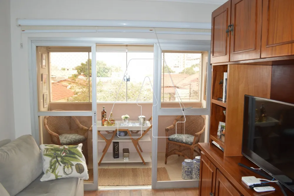 Comprar Apartamento / Padr&atilde;o em Ara&ccedil;atuba R$ 430.000,00 - Foto 1