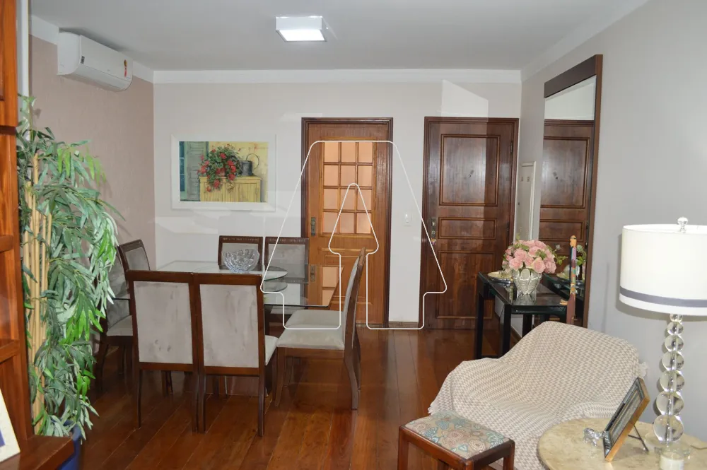 Comprar Apartamento / Padr&atilde;o em Ara&ccedil;atuba R$ 430.000,00 - Foto 2
