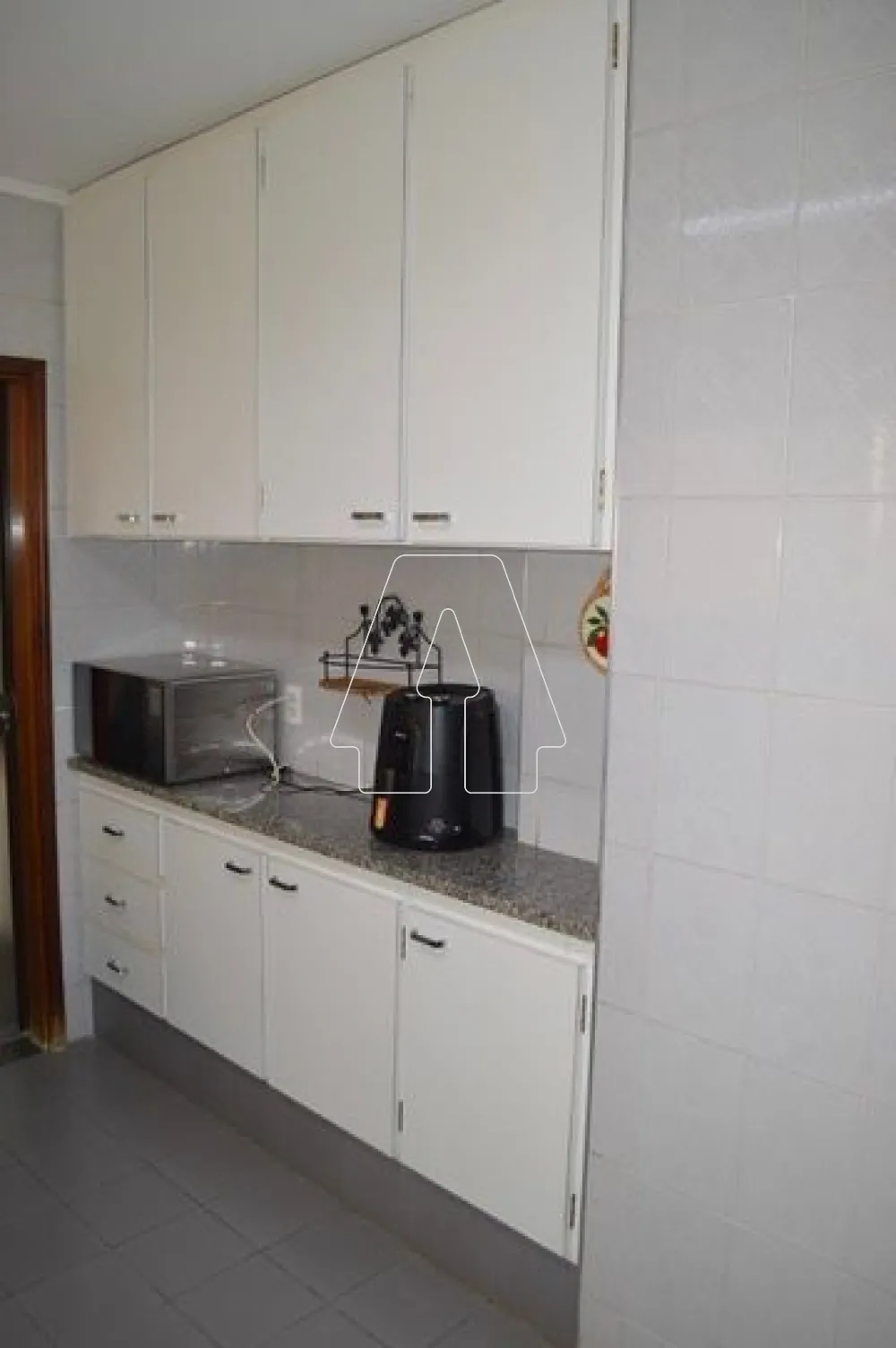 Comprar Apartamento / Padr&atilde;o em Ara&ccedil;atuba R$ 430.000,00 - Foto 4