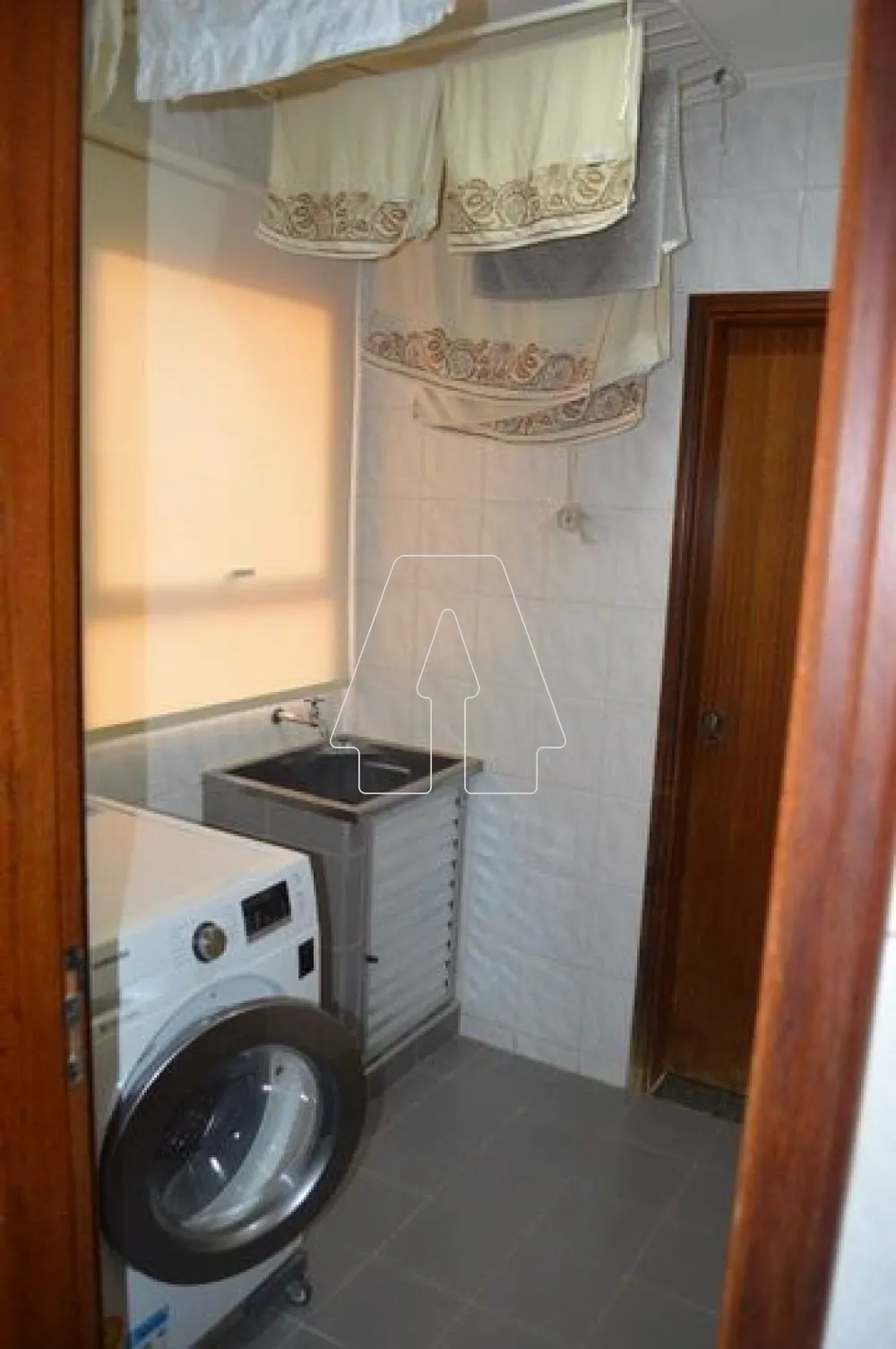 Comprar Apartamento / Padr&atilde;o em Ara&ccedil;atuba R$ 430.000,00 - Foto 5