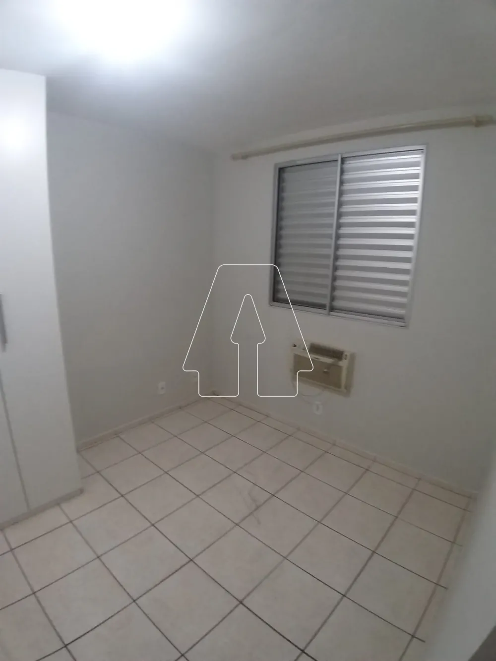 Comprar Apartamento / Padr&atilde;o em Ara&ccedil;atuba R$ 180.000,00 - Foto 9