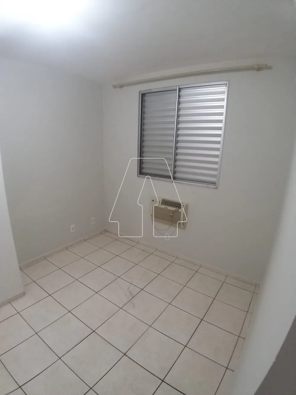 Comprar Apartamento / Padr&atilde;o em Ara&ccedil;atuba R$ 180.000,00 - Foto 10