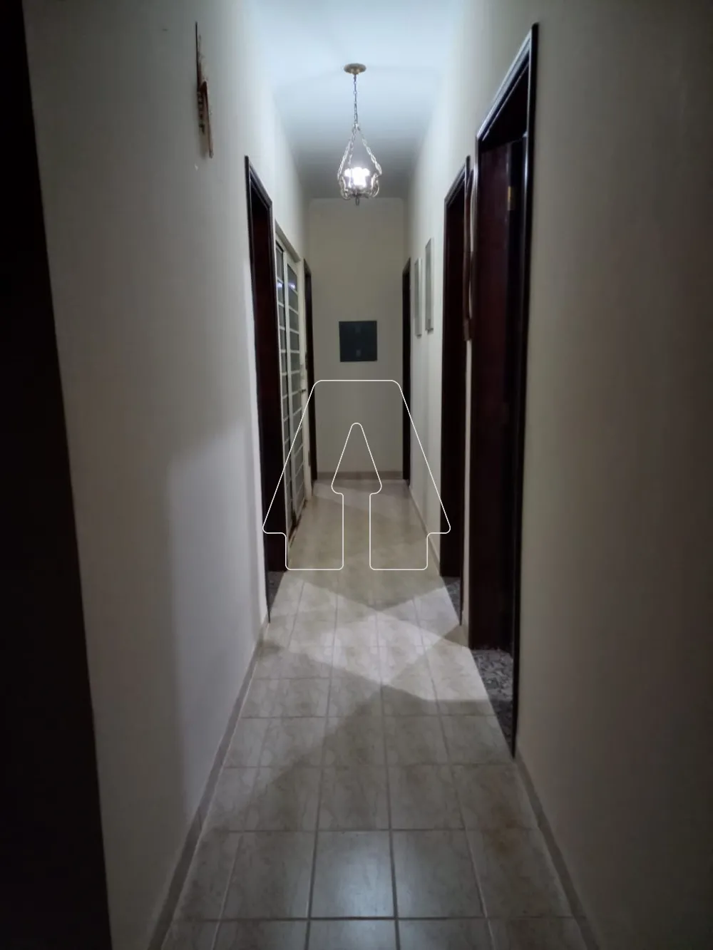 Comprar Casa / Residencial em Ara&ccedil;atuba R$ 415.000,00 - Foto 3