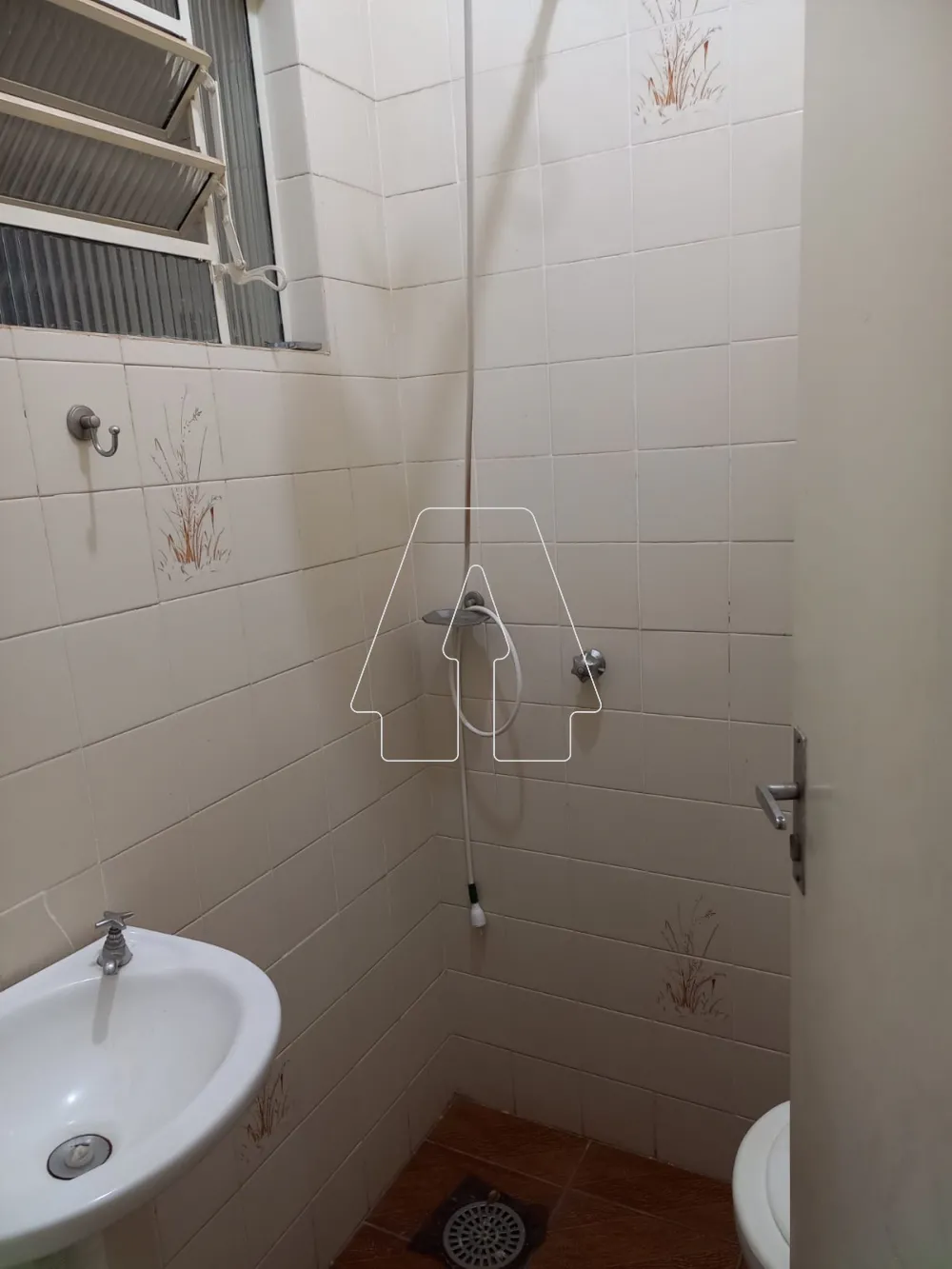 Comprar Casa / Residencial em Ara&ccedil;atuba R$ 415.000,00 - Foto 5