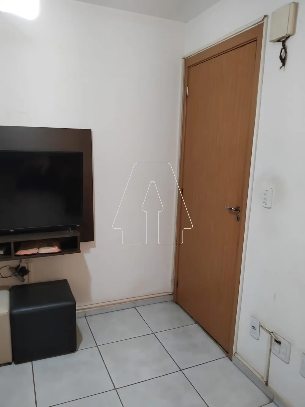 Comprar Apartamento / Padr&atilde;o em Ara&ccedil;atuba R$ 140.000,00 - Foto 13