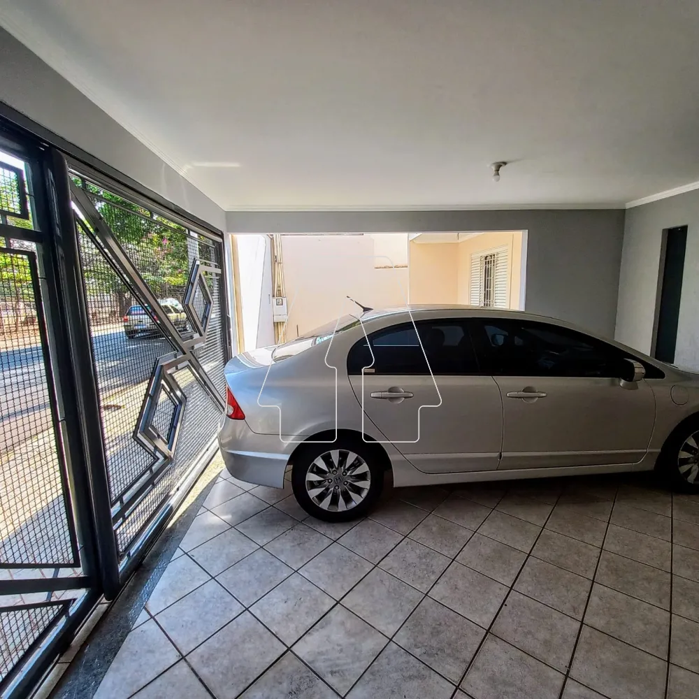 Comprar Casa / Residencial em Ara&ccedil;atuba R$ 390.000,00 - Foto 2