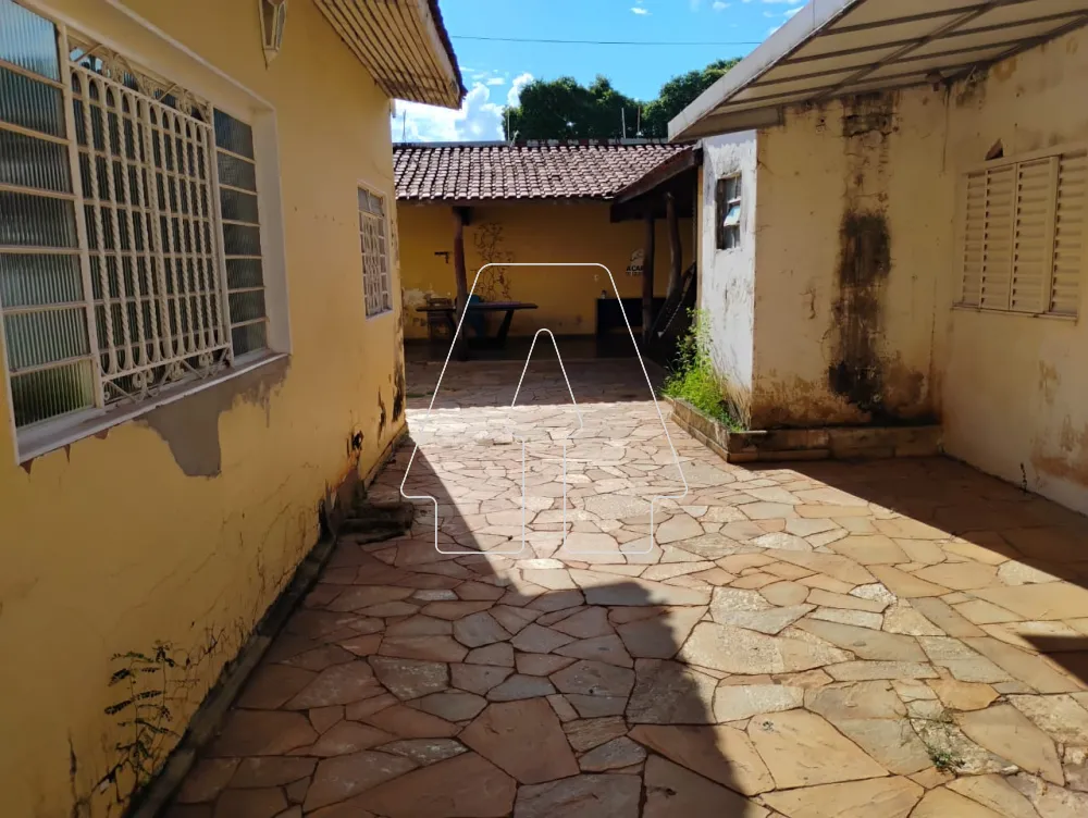 Comprar Casa / Residencial em Ara&ccedil;atuba R$ 450.000,00 - Foto 11