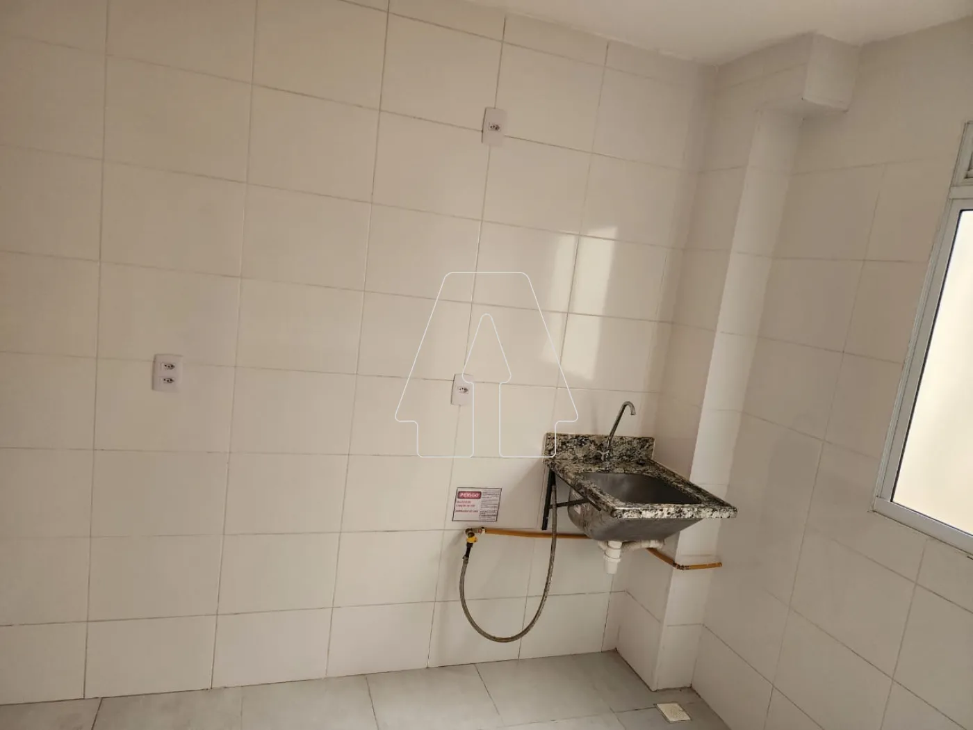 Comprar Apartamento / Padr&atilde;o em Ara&ccedil;atuba R$ 160.000,00 - Foto 6