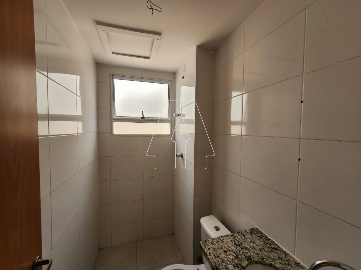 Comprar Apartamento / Padr&atilde;o em Ara&ccedil;atuba R$ 160.000,00 - Foto 3