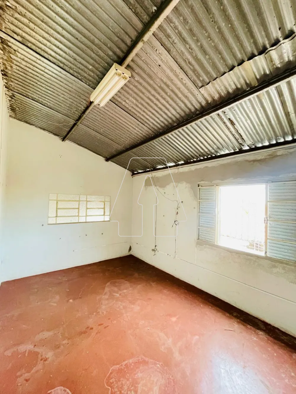 Comprar Comercial / Barrac&atilde;o em Ara&ccedil;atuba R$ 700.000,00 - Foto 7
