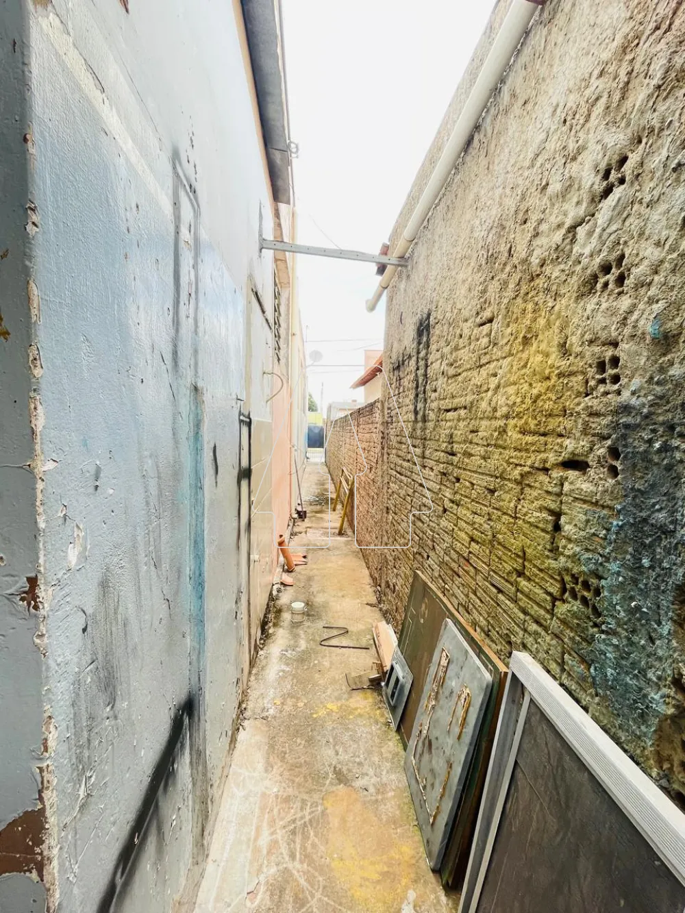 Comprar Comercial / Barrac&atilde;o em Ara&ccedil;atuba R$ 700.000,00 - Foto 11