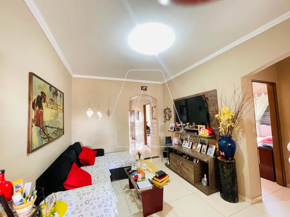 Comprar Casa / Residencial em Ara&ccedil;atuba R$ 380.000,00 - Foto 1