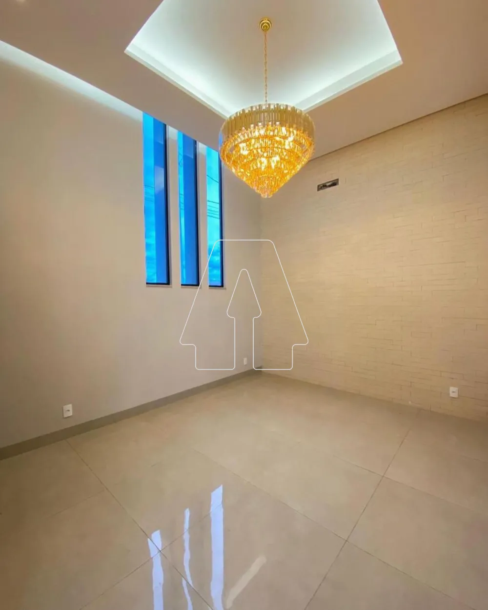Comprar Casa / Condom&iacute;nio em Ara&ccedil;atuba R$ 890.000,00 - Foto 4