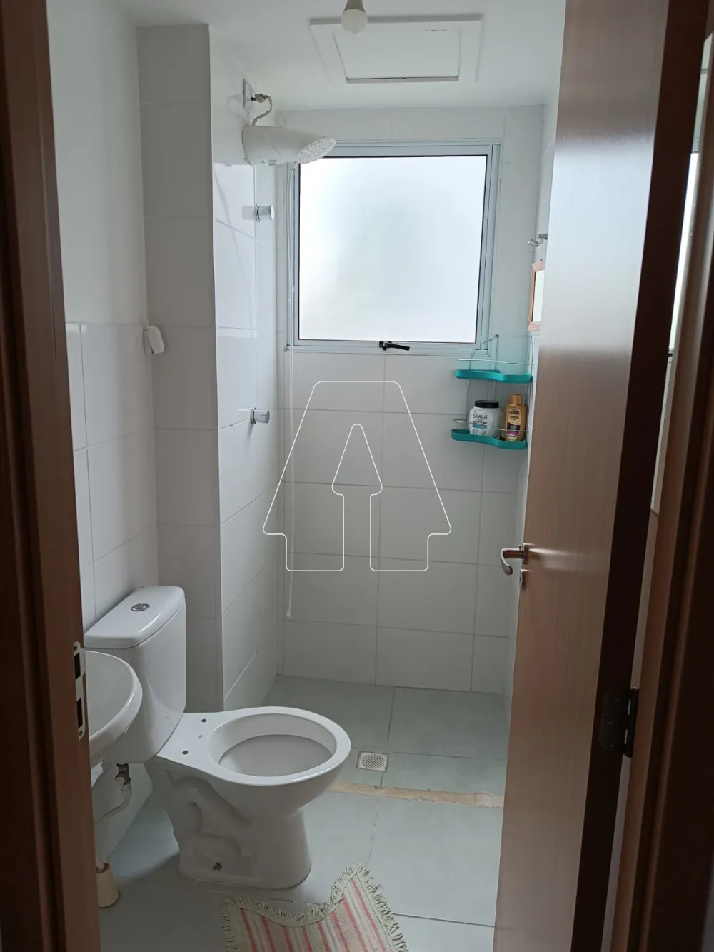 Comprar Apartamento / Padr&atilde;o em Ara&ccedil;atuba R$ 150.000,00 - Foto 4