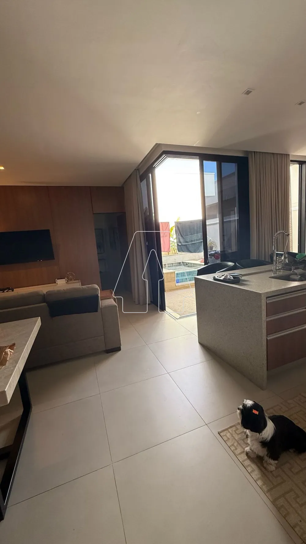 Comprar Casa / Condom&iacute;nio em Ara&ccedil;atuba R$ 890.000,00 - Foto 4
