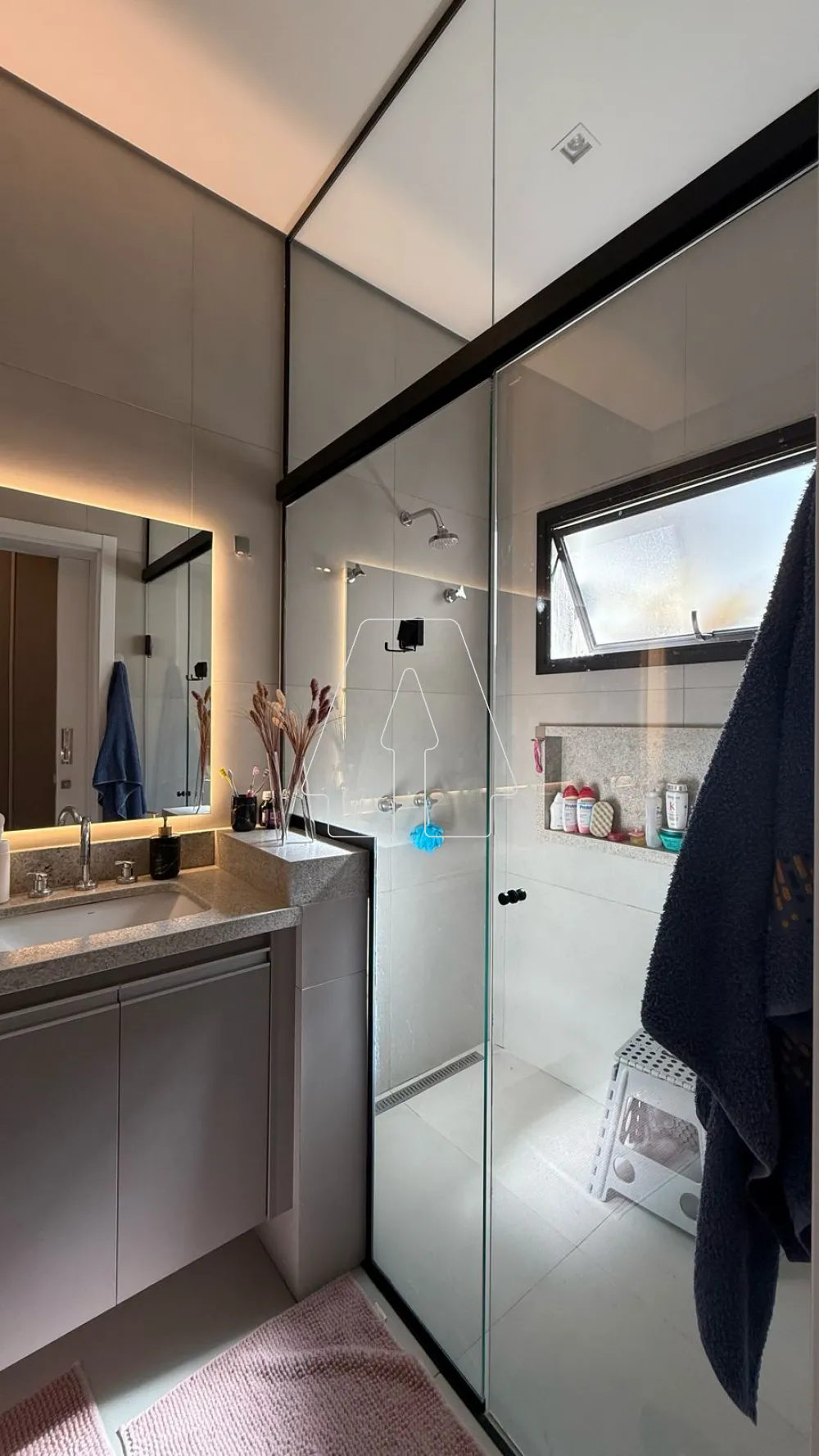 Comprar Casa / Condom&iacute;nio em Ara&ccedil;atuba R$ 890.000,00 - Foto 15