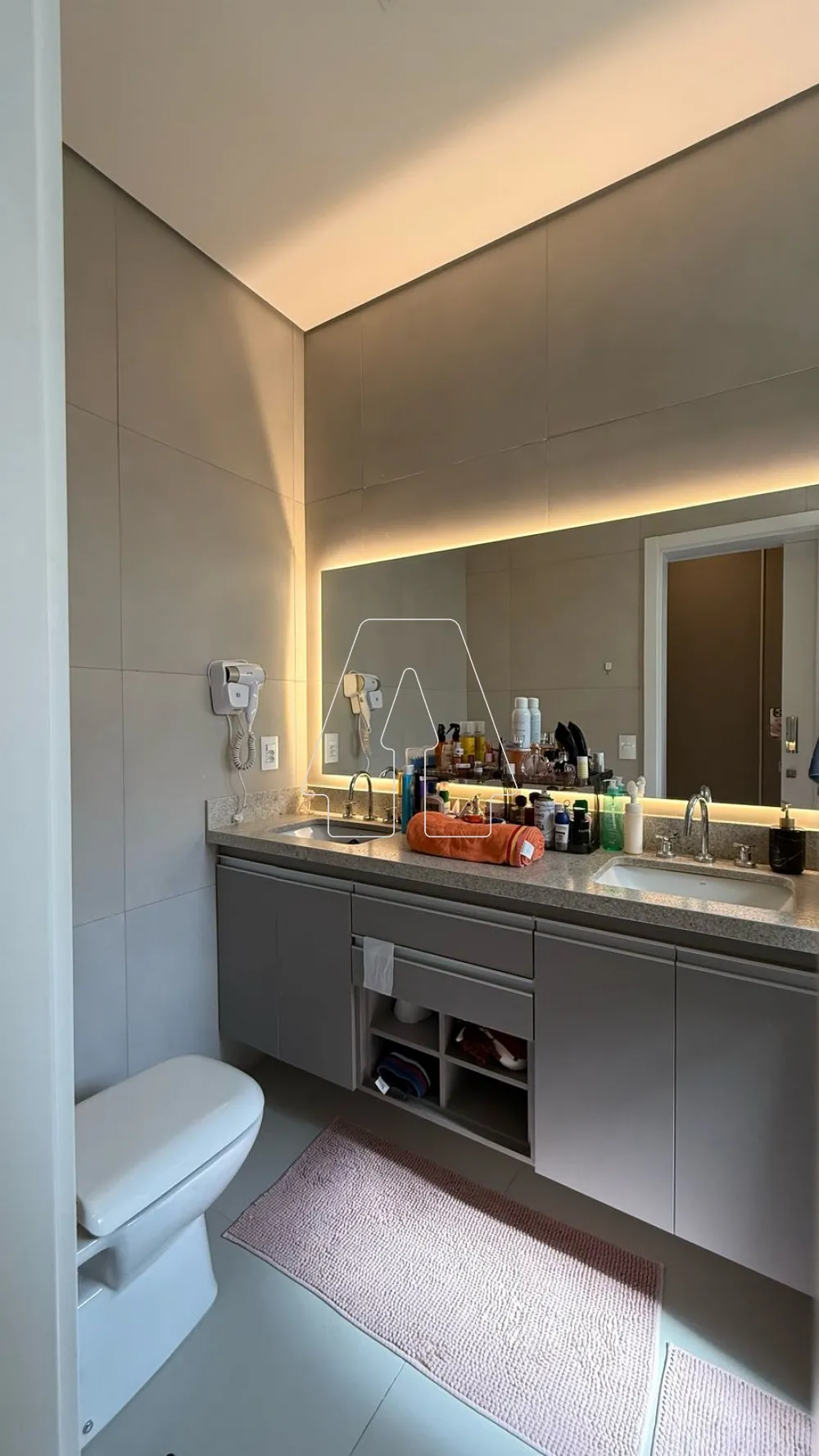 Comprar Casa / Condom&iacute;nio em Ara&ccedil;atuba R$ 890.000,00 - Foto 13