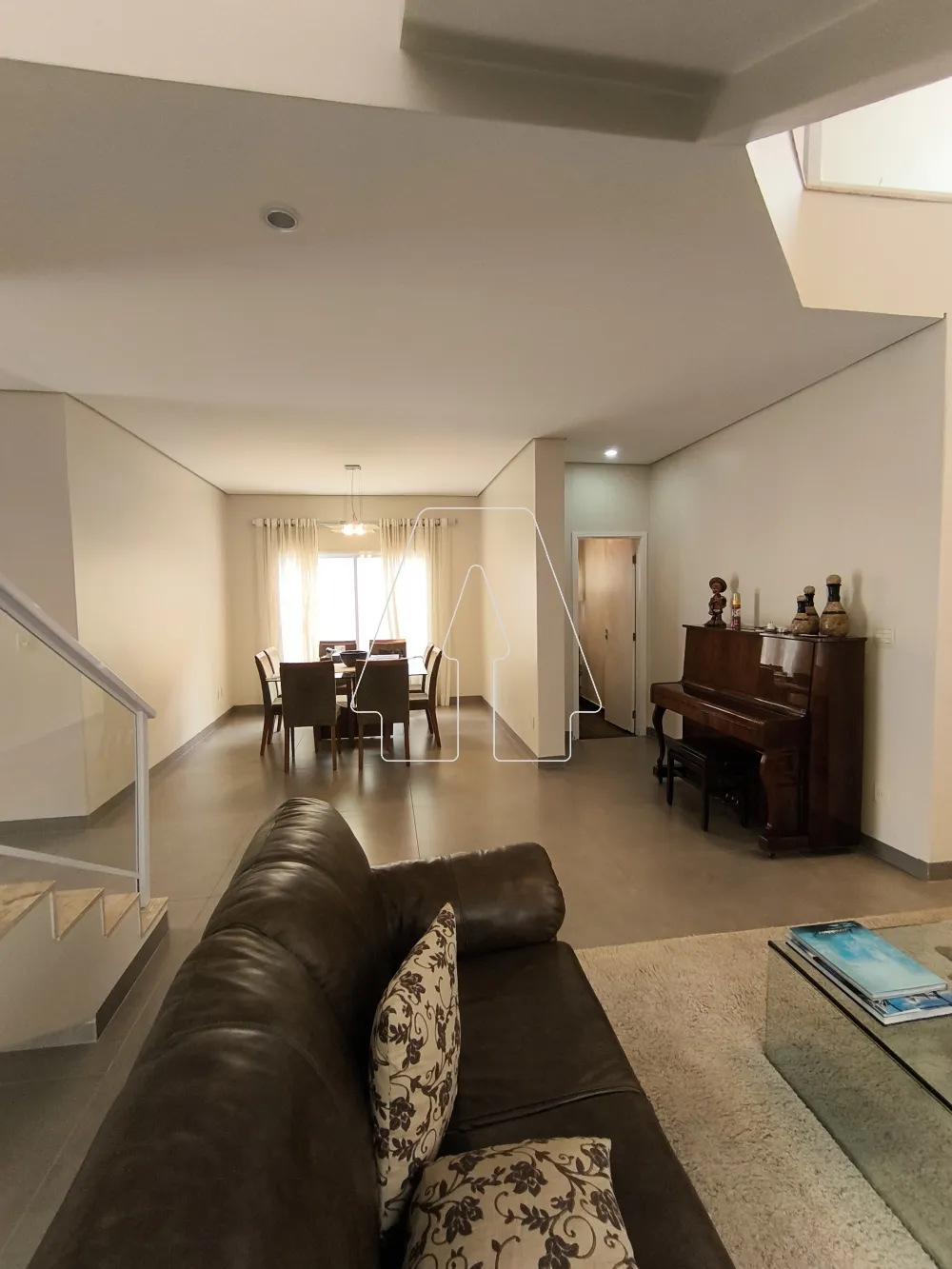 Comprar Casa / Condom&iacute;nio em Ara&ccedil;atuba R$ 1.600.000,00 - Foto 3