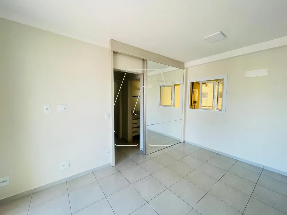 Comprar Apartamento / Padr&atilde;o em Ara&ccedil;atuba R$ 450.000,00 - Foto 2