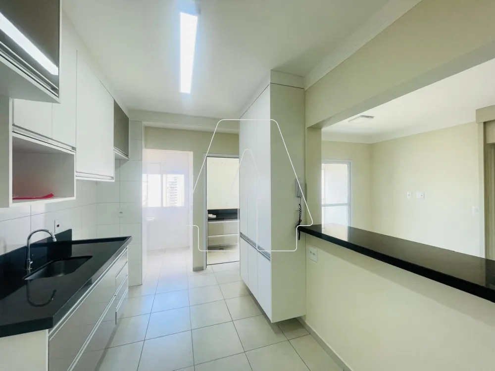 Comprar Apartamento / Padr&atilde;o em Ara&ccedil;atuba R$ 450.000,00 - Foto 9