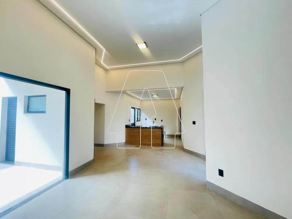 Comprar Casa / Condom&iacute;nio em Ara&ccedil;atuba R$ 750.000,00 - Foto 2