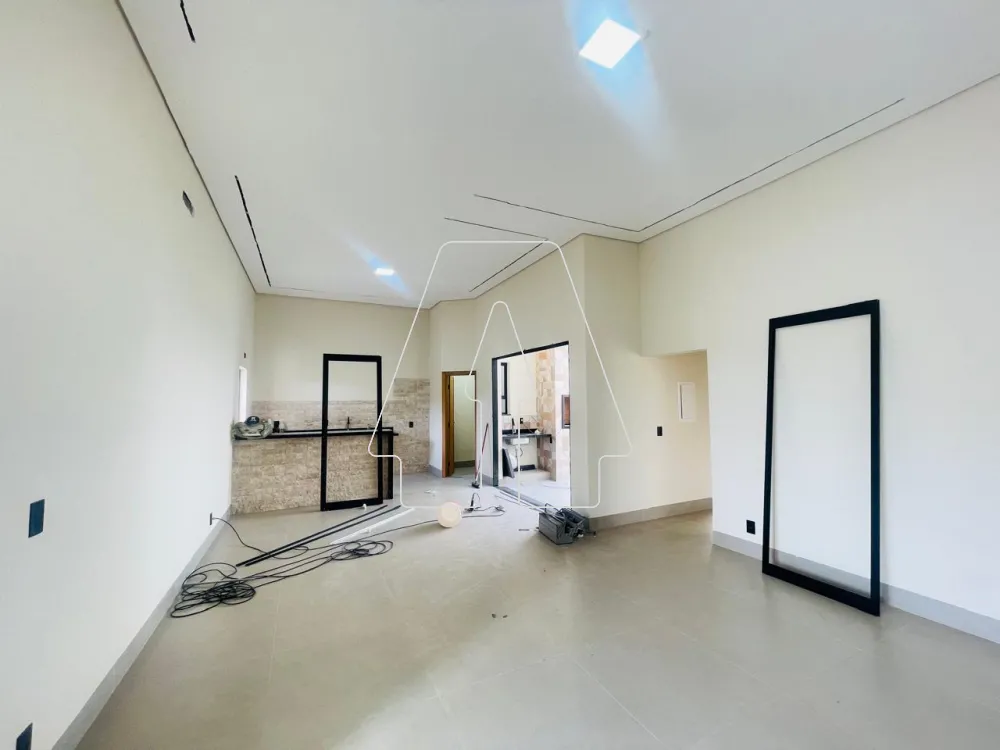 Comprar Casa / Condom&iacute;nio em Ara&ccedil;atuba R$ 690.000,00 - Foto 6
