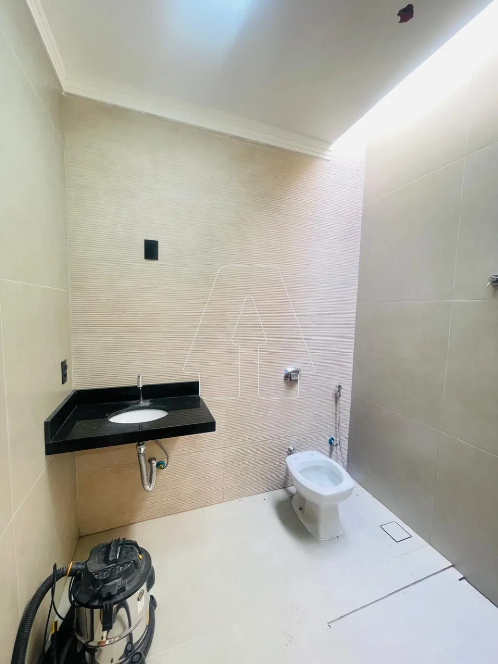 Comprar Casa / Condom&iacute;nio em Ara&ccedil;atuba R$ 690.000,00 - Foto 24