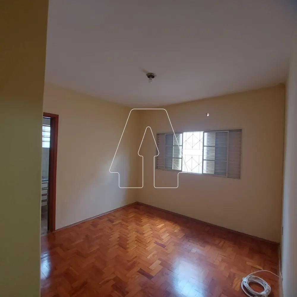 Alugar Casa / Residencial em Ara&ccedil;atuba R$ 1.700,00 - Foto 7