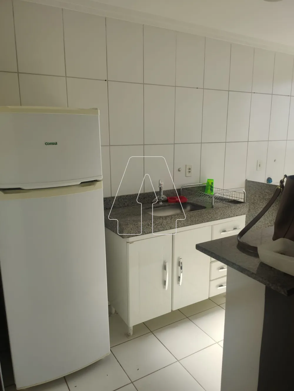 Comprar Apartamento / Padr&atilde;o em Ara&ccedil;atuba R$ 160.000,00 - Foto 3