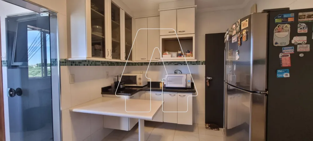 Comprar Apartamento / Padr&atilde;o em Ara&ccedil;atuba R$ 450.000,00 - Foto 11