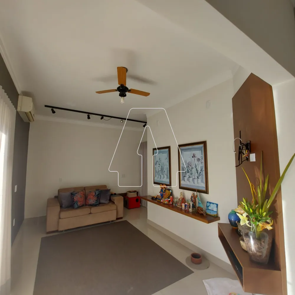 Comprar Casa / Condom&iacute;nio em Ara&ccedil;atuba R$ 1.600.000,00 - Foto 1