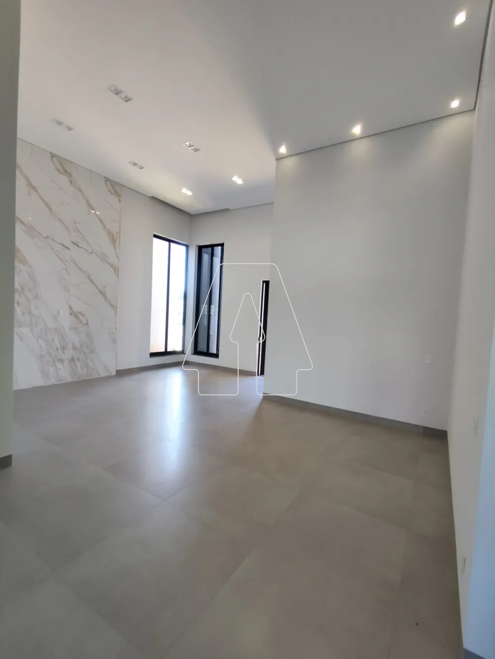 Comprar Casa / Condom&iacute;nio em Ara&ccedil;atuba R$ 1.450.000,00 - Foto 3