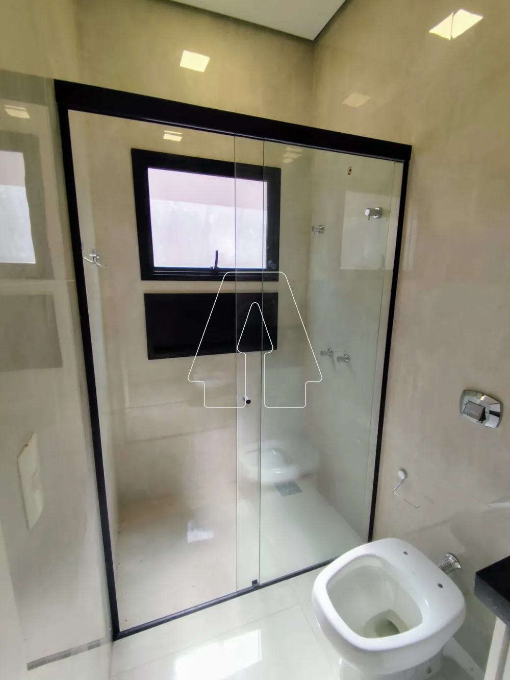 Comprar Casa / Condom&iacute;nio em Ara&ccedil;atuba R$ 1.450.000,00 - Foto 14