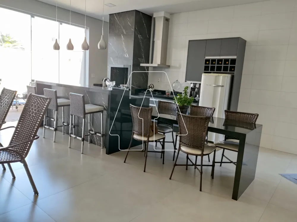 Comprar Casa / Condom&iacute;nio em Ara&ccedil;atuba R$ 1.350.000,00 - Foto 9