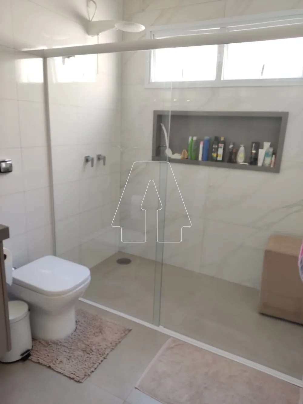 Comprar Casa / Condom&iacute;nio em Ara&ccedil;atuba R$ 1.350.000,00 - Foto 14