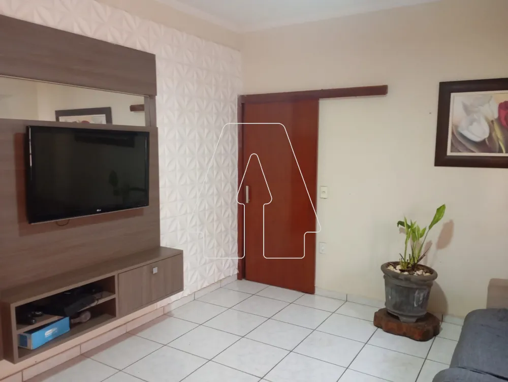 Comprar Casa / Residencial em Ara&ccedil;atuba R$ 390.000,00 - Foto 1
