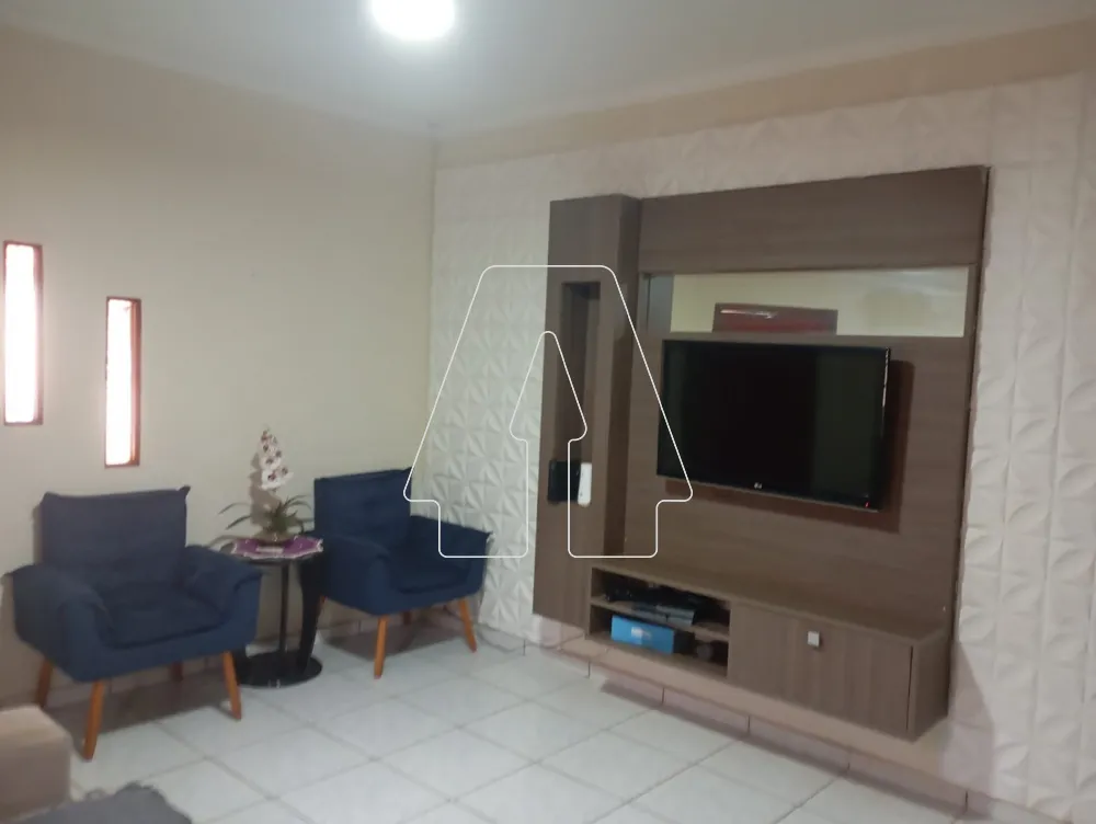Comprar Casa / Residencial em Ara&ccedil;atuba R$ 390.000,00 - Foto 2