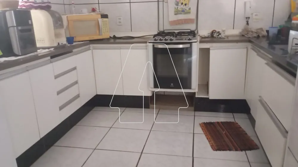 Comprar Casa / Residencial em Ara&ccedil;atuba R$ 390.000,00 - Foto 5