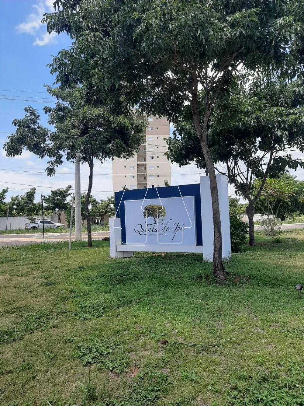 Comprar Terreno / Condom&iacute;nio em Ara&ccedil;atuba R$ 225.000,00 - Foto 1