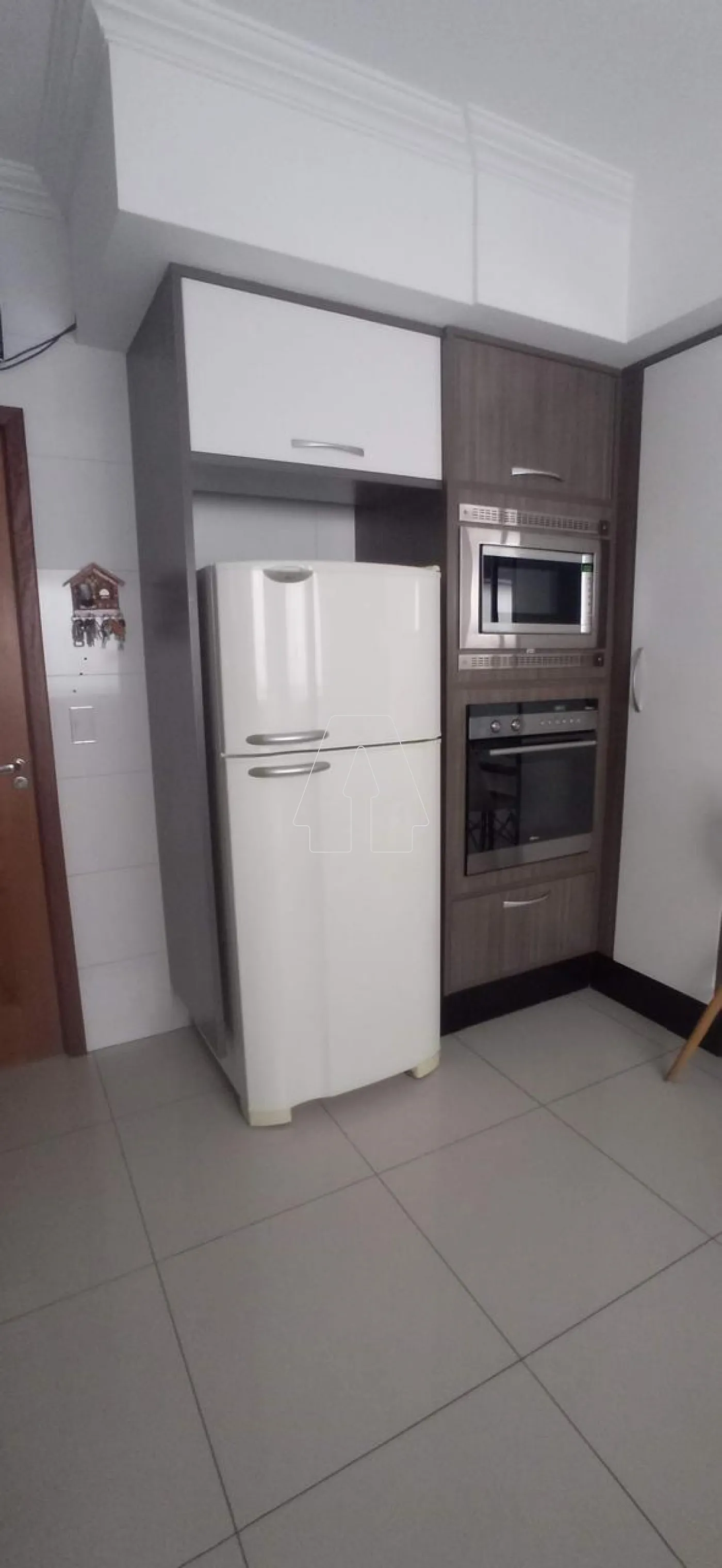 Comprar Casa / Residencial em Ara&ccedil;atuba R$ 590.000,00 - Foto 8