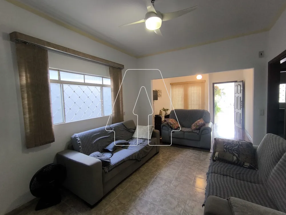 Comprar Casa / Residencial em Ara&ccedil;atuba R$ 550.000,00 - Foto 1