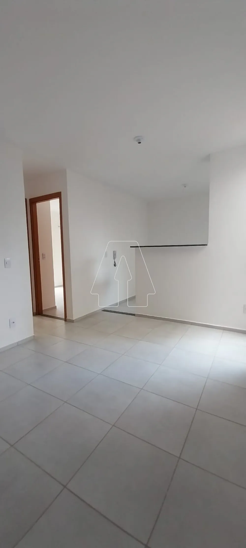 Comprar Apartamento / Padr&atilde;o em Ara&ccedil;atuba R$ 140.000,00 - Foto 3