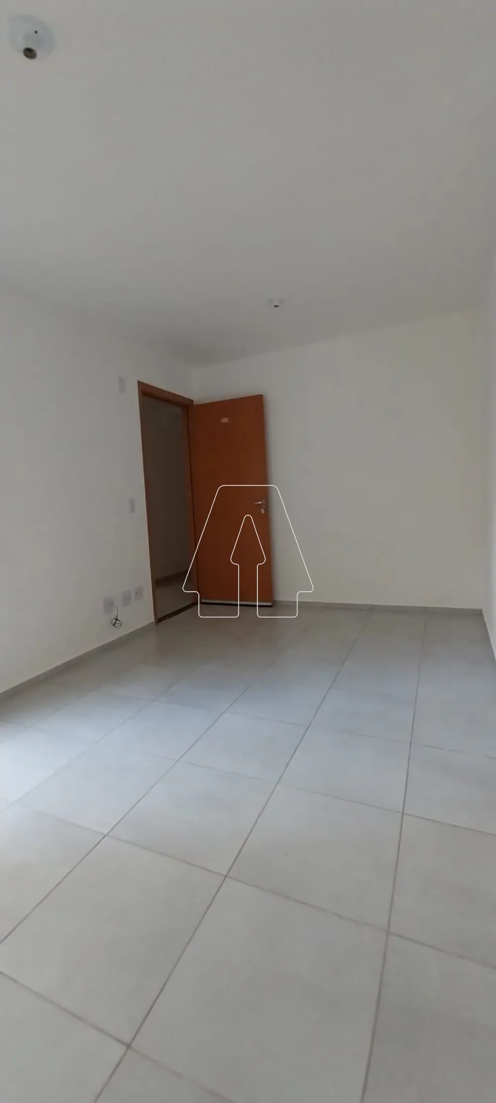Comprar Apartamento / Padr&atilde;o em Ara&ccedil;atuba R$ 140.000,00 - Foto 9