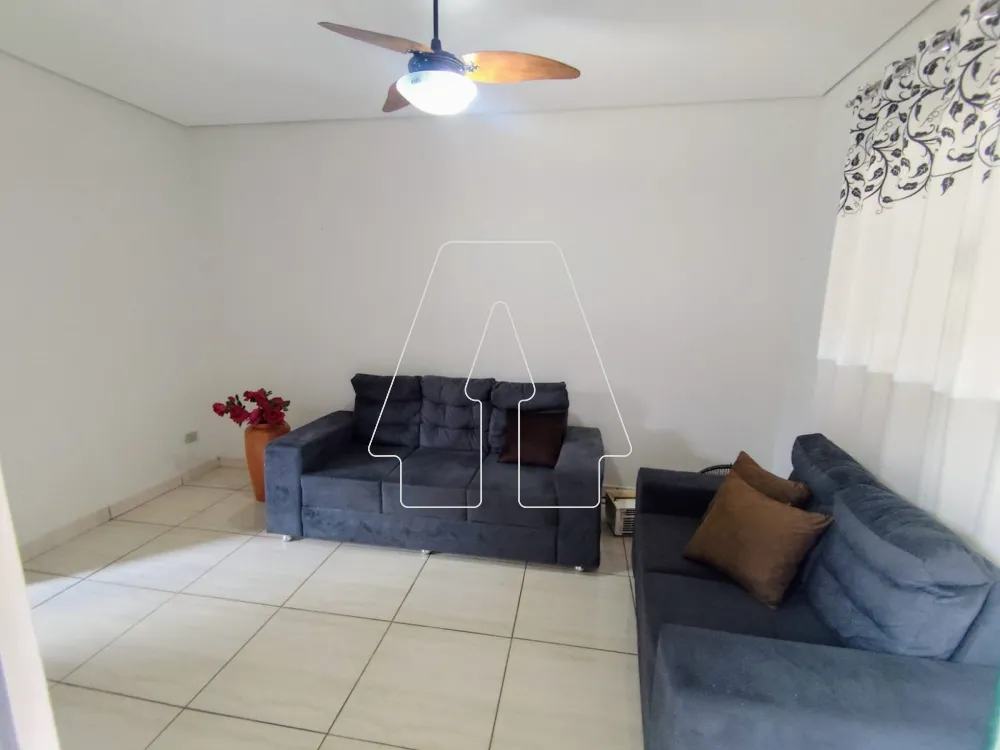 Comprar Casa / Residencial em Ara&ccedil;atuba R$ 320.000,00 - Foto 2