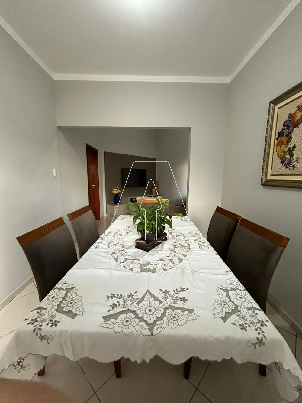 Comprar Casa / Residencial em Ara&ccedil;atuba R$ 450.000,00 - Foto 2